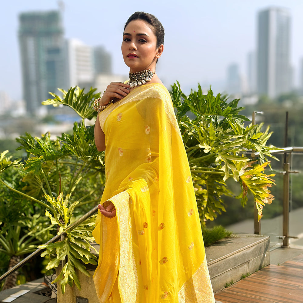 Amalgamation Of Yellow & Green Banarasi Saree – Monamaar